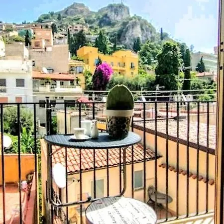 Casa D'artista - *